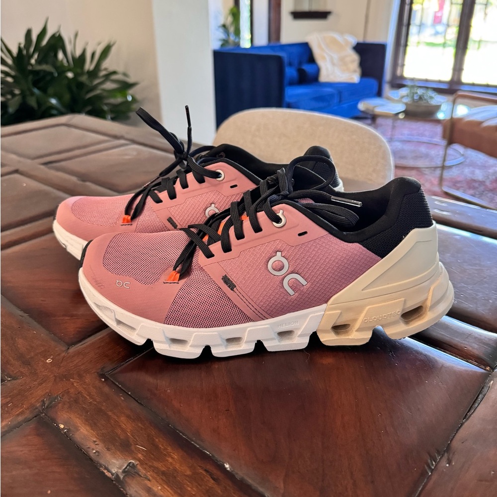 CloudFlyer 4 - size 8 - OnCloud - Ons